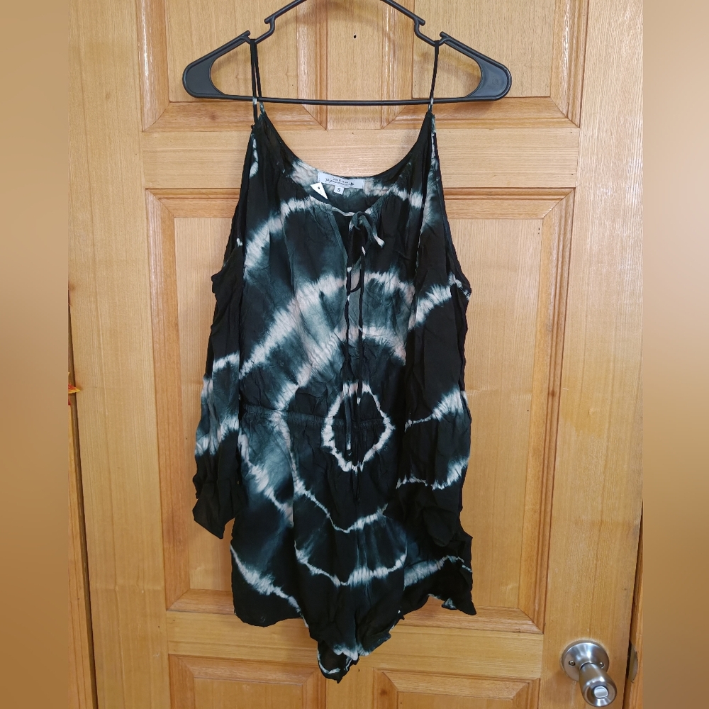 Moving sale, unused closet sale.